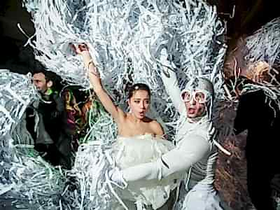 Бумажное шоу